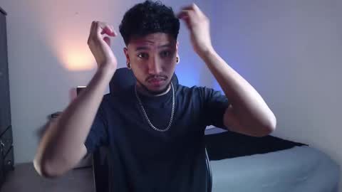 Yeff ind. model  online show from 11-22-25, 12:09