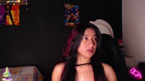 Snapshot of yes2802 chatting on 12-03-24, 02:27 Yesi online show from 12-03-24, 02:27