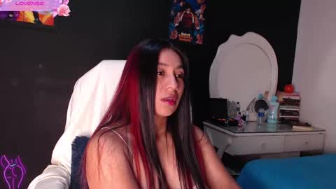 Snapshot of yes2802 chatting on 02-12-25, 03:05 Yesi online show from 02-12-25, 03:05