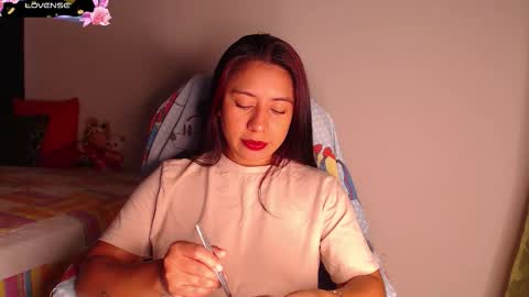 Snapshot of yes2802 chatting on 09-18-25, 03:25 Yesi online show from 09-18-25, 03:25