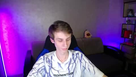 Snapshot of yes_cute_boy_ chatting on 10-29-25, 06:53 Eden online show from 10-29-25, 06:53