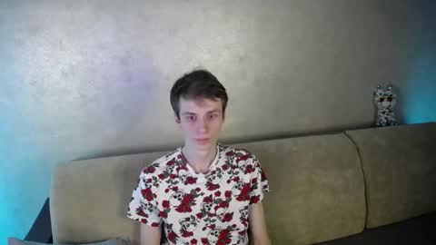Snapshot of yes_cute_boy_ chatting on 03-13-26, 08:15 Eden online show from 03-13-26, 08:15