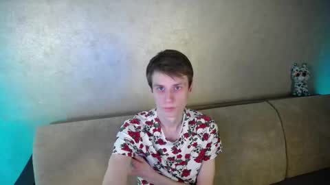 Snapshot of yes_cute_boy_ chatting on 03-14-26, 04:45 Eden online show from 03-14-26, 04:45