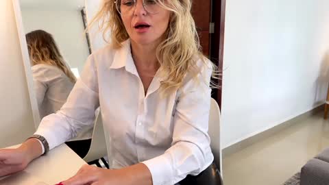 Zlata online show from 12-04-24, 08:29