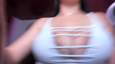 yesie_hot2 online show from 01-04-25, 01:31