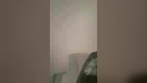 Snapshot of yesitsalbee chatting on 07-06-26, 04:20 yesitsalbee online show from 07-06-26, 04:20