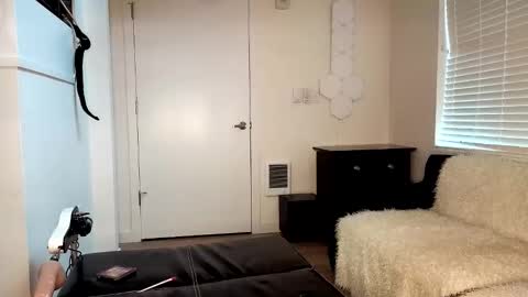 Ashley online show from 03-20-26, 11:42