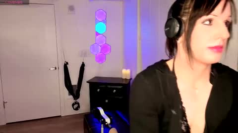 Ashley online show from 03-26-26, 07:58