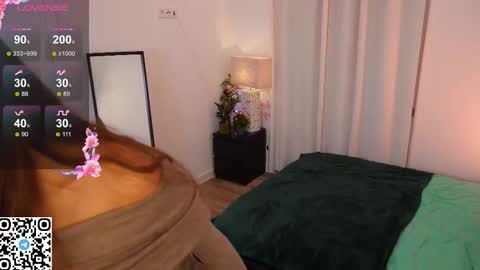 Snapshot of yess_kiki chatting on 09-23-25, 09:01 Kiki online show from 09-23-25, 09:01