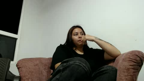 Snapshot of yessica_08 chatting on 06-14-26, 01:03 yessica and andres online show from 06-14-26, 01:03