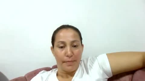 Snapshot of yessica_08 chatting on 06-15-26, 04:58 yessica and andres online show from 06-15-26, 04:58