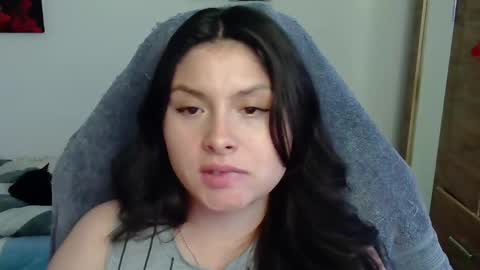 yessica_gomez01 online show from 05-19-26, 11:00