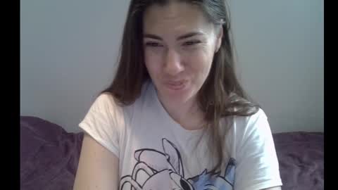 Kira online show from 09-21-25, 12:18