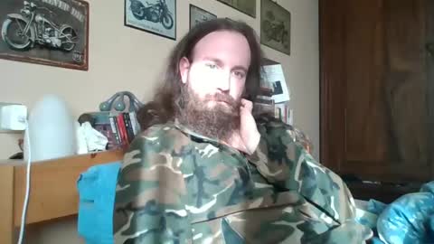 Snapshot of yeti_92 chatting on 02-15-25, 02:00 yeti_92 online show from 02-15-25, 02:00