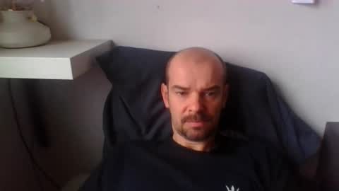 yewloo online show from 12-22-25, 10:01