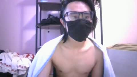 Snapshot of yin476 chatting on 10-24-25, 02:57 yin476 online show from 10-24-25, 02:57