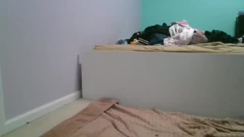 Snapshot of yin476 chatting on 12-18-25, 11:00 yin476 online show from 12-18-25, 11:00