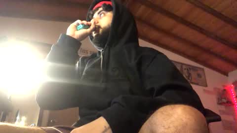Snapshot of yio__cohen chatting on 01-07-25, 03:35 yio cohen  online show from 01-07-25, 03:35