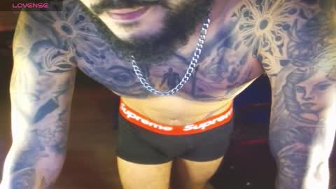 Snapshot of yio__cohen chatting on 03-11-25, 12:11 yio cohen  online show from 03-11-25, 12:11