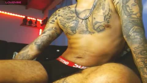 Snapshot of yio__cohen chatting on 03-11-25, 03:16 yio cohen  online show from 03-11-25, 03:16