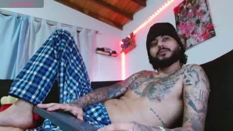 Snapshot of yio__cohen chatting on 09-17-25, 06:48 yio cohen  online show from 09-17-25, 06:48