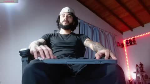 Snapshot of yio__cohen chatting on 09-30-25, 07:35 yio cohen  online show from 09-30-25, 07:35