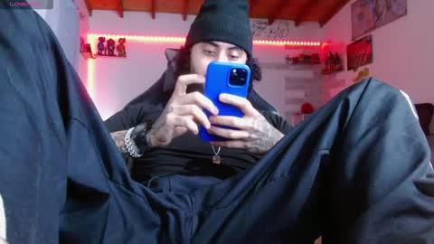 Snapshot of yio__cohen chatting on 10-18-25, 07:42 yio cohen  online show from 10-18-25, 07:42