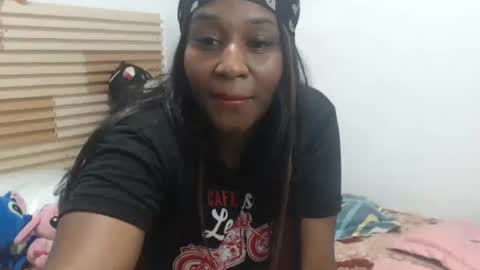 Snapshot of yirily chatting on 02-25-26, 06:01 yirily online show from 02-25-26, 06:01