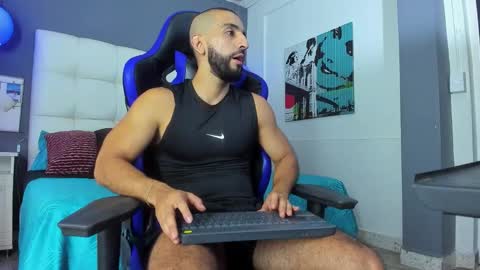 Yiyo online show from 09-25-25, 10:13