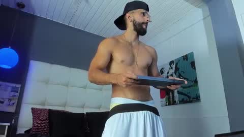 Yiyo online show from 10-02-25, 09:33