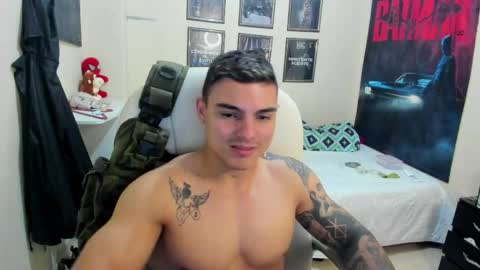 Snapshot of yker18 chatting on 05-12-26, 04:31 yker online show from 05-12-26, 04:31