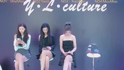 ylwh001 online show from 09-08-25, 02:27