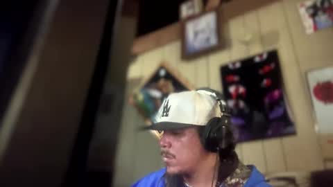 Snapshot of ymmotg chatting on 01-31-25, 12:40 ymmotg online show from 01-31-25, 12:40