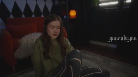 Snapshot of ynnenbrynn chatting on 03-06-26, 06:32 ynnenbrynn online show from 03-06-26, 06:32