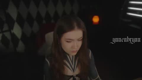 Snapshot of ynnenbrynn chatting on 03-13-26, 07:26 ynnenbrynn online show from 03-13-26, 07:26