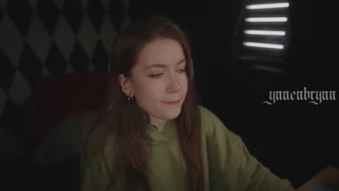 Snapshot of ynnenbrynn chatting on 03-14-26, 07:25 ynnenbrynn online show from 03-14-26, 07:25