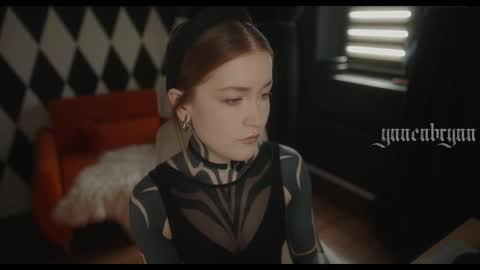 Snapshot of ynnenbrynn chatting on 03-31-26, 07:42 ynnenbrynn online show from 03-31-26, 07:42