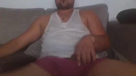 TuRey online show from 05-18-26, 04:07