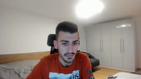 Snapshot of yoda130305 chatting on 11-02-25, 04:53 yoda130305 online show from 11-02-25, 04:53