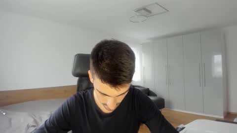 Snapshot of yoda130305 chatting on 11-09-25, 02:59 yoda130305 online show from 11-09-25, 02:59