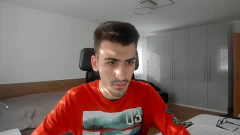 Snapshot of yoda130305 chatting on 11-18-25, 09:25 yoda130305 online show from 11-18-25, 09:25