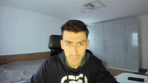 Snapshot of yoda130305 chatting on 02-19-26, 04:36 yoda130305 online show from 02-19-26, 04:36