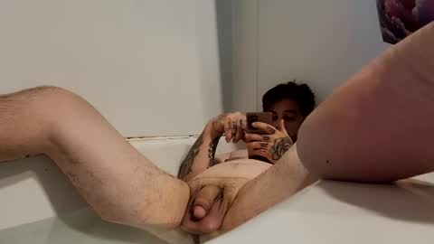 Snapshot of yodaddy507992 chatting on 11-22-25, 04:22 yodaddy507992 online show from 11-22-25, 04:22