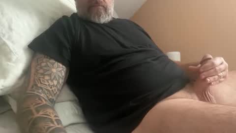 Snapshot of yogaman1 chatting on 02-22-26, 02:04 Yogaman1 online show from 02-22-26, 02:04