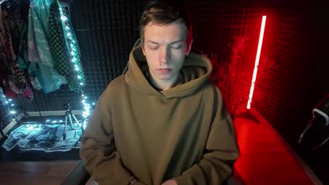 Snapshot of yoi_aji chatting on 09-22-25, 04:58 You can ask my name in pm online show from 09-22-25, 04:58