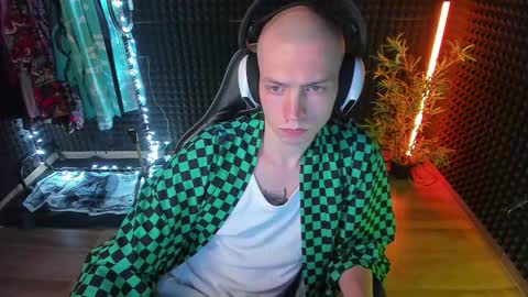 Snapshot of yoi_aji chatting on 11-12-25, 05:13 You can ask my name in pm online show from 11-12-25, 05:13