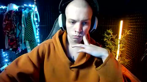 Snapshot of yoi_aji chatting on 11-15-25, 02:57 You can ask my name in pm online show from 11-15-25, 02:57