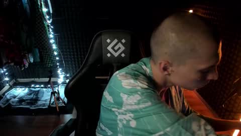 Snapshot of yoi_aji chatting on 11-21-25, 05:33 You can ask my name in pm online show from 11-21-25, 05:33