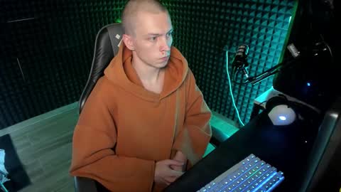 Snapshot of yoi_aji chatting on 11-22-25, 05:01 You can ask my name in pm online show from 11-22-25, 05:01