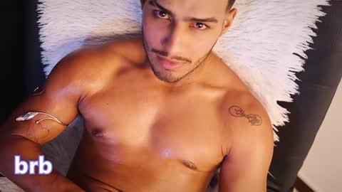 Snapshot of yoi_olimpo chatting on 01-08-25, 03:17 Yoi Olimpo online show from 01-08-25, 03:17